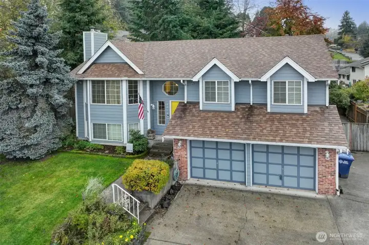 This home feeds into great Puyallup schools.