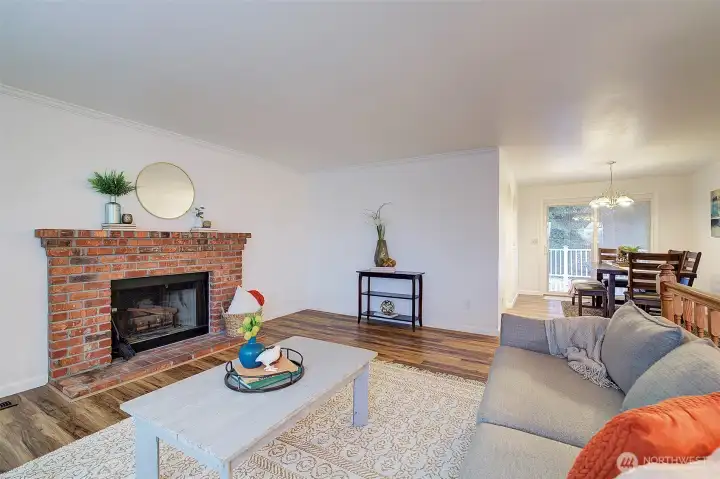 From the living room you can see into the dining area, great space if you have a gathering.