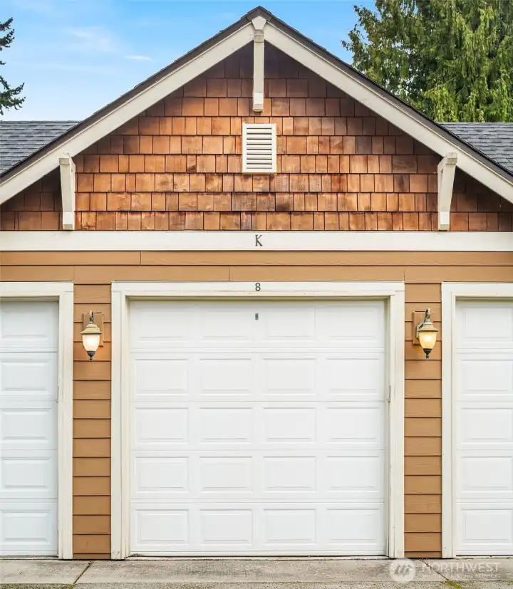 Single car, detached garage