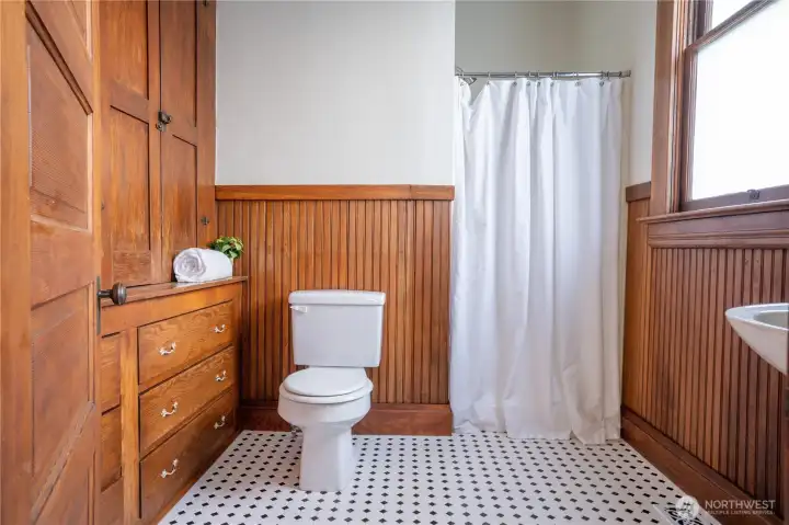 Primary en suite Bathroom