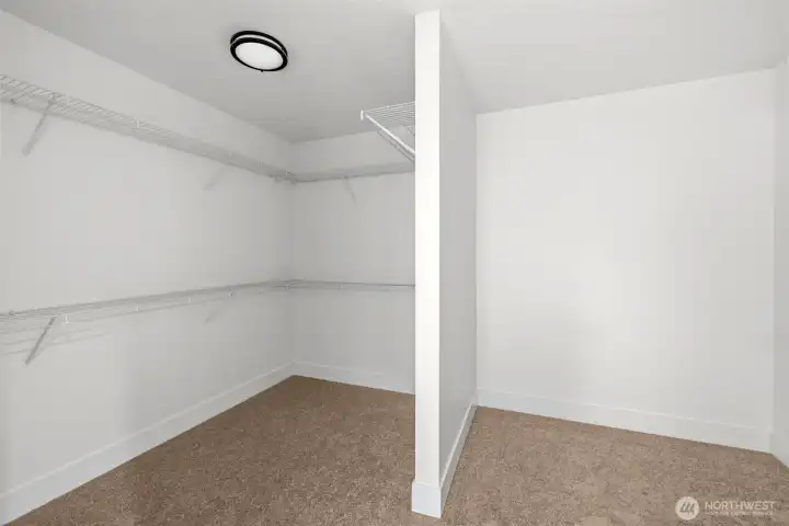 Walk - In Closet