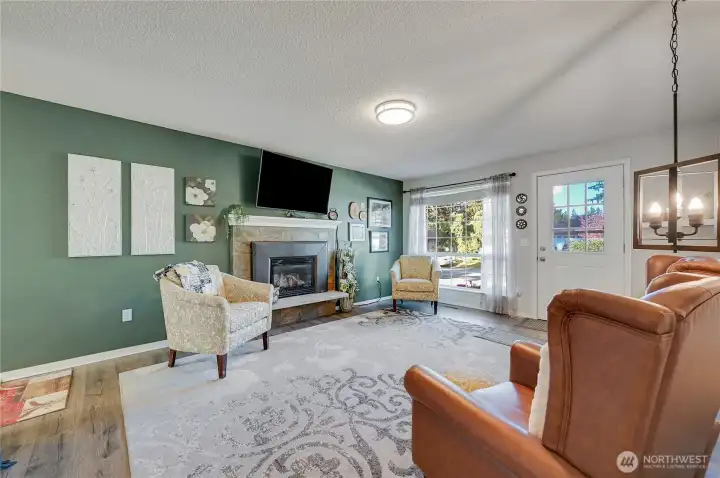 The large windows let the natural light pour in.