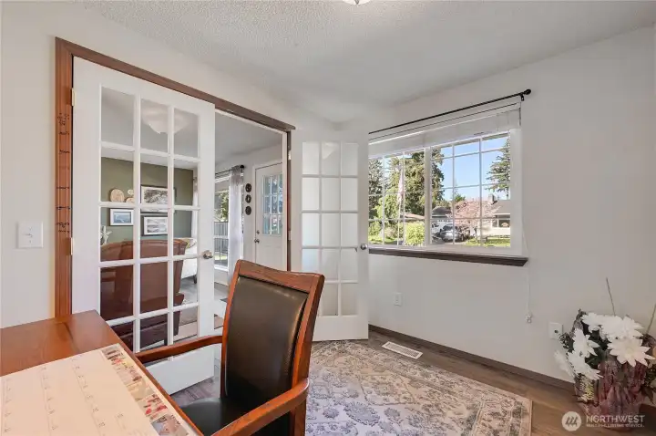 Nice and bright, a great place to work from home.