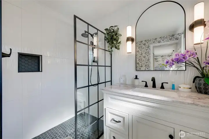 The easy access shower, who would not love that,