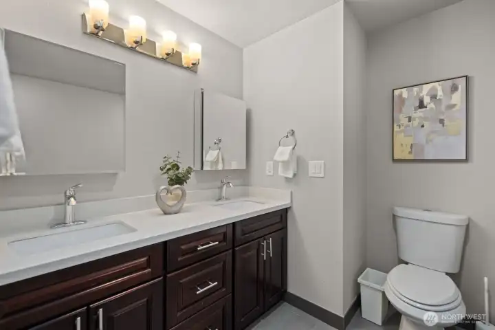 5 piece Primary Bathroom