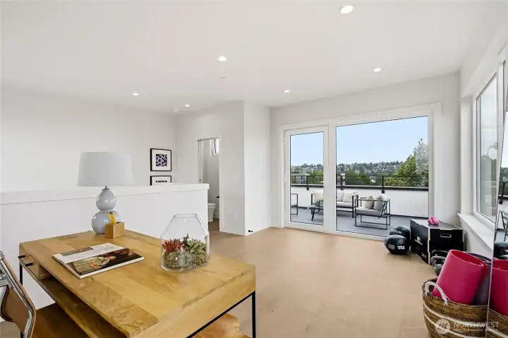 4th Floor Office/ Bonus Room 4th Floor Office/ Bonus Room