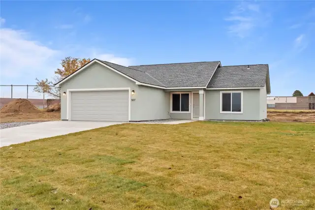 Photos are from a previously built home. Photo renderings may include upgrades/furnishings not included in base price.