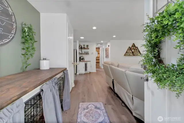 Entry way with build in dog kennel. Can be removed or converted for extra storage.