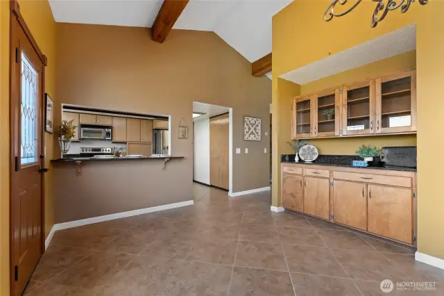 Dining Room w/Builtin Storage