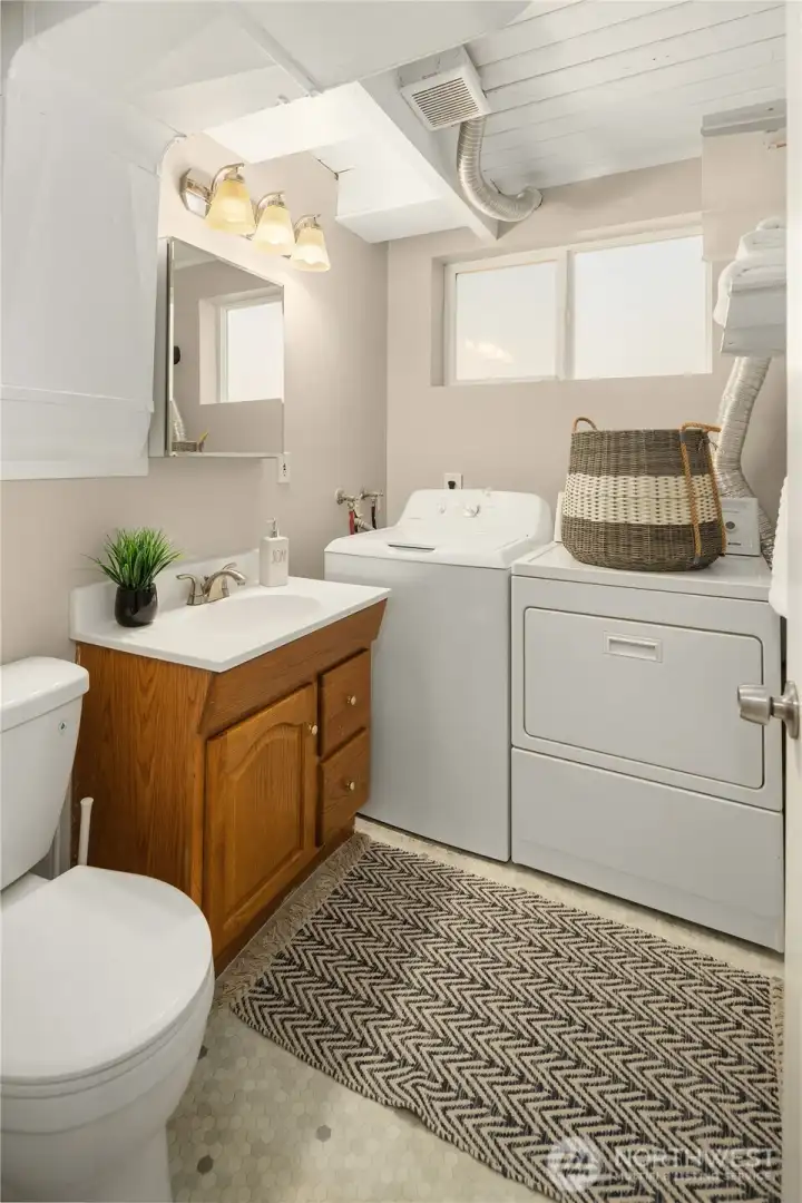 1/2 bath and laundry on lower level