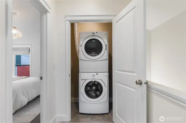 laundry on upper level - so handy!