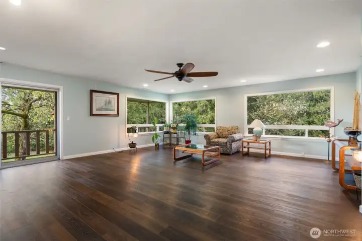 Over 3000 SF 3 Beds, 2 Baths