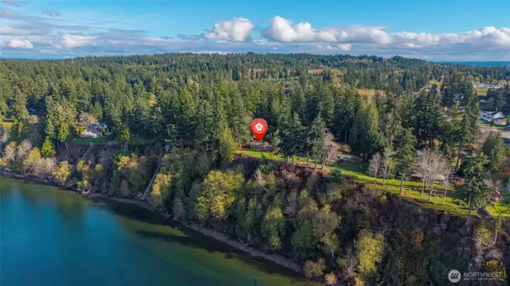 Located close to downtown Freeland