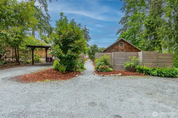 Over sized driveway with lots of parking