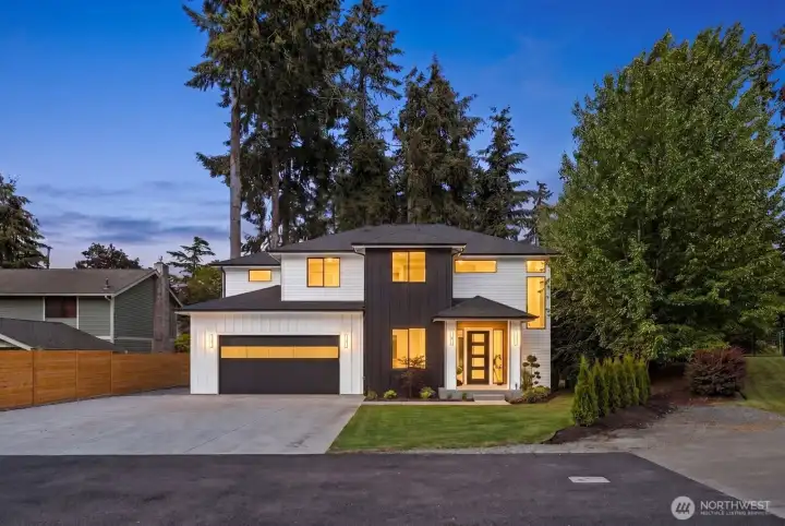 Welcome to this brand new custom home built in University Place!