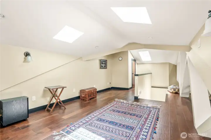 Loft in ADU