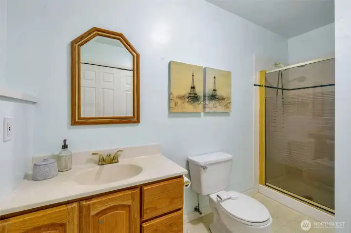 3/4 bath in utility room