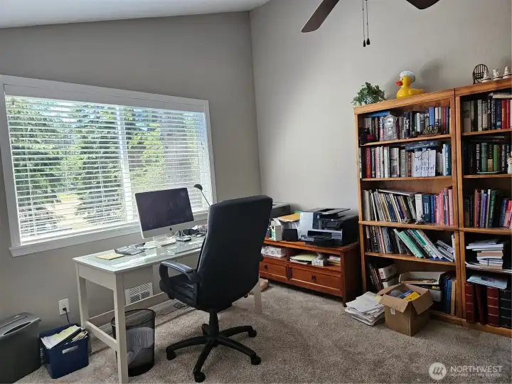 Office/3rd bedroom Office/3rd bedroom