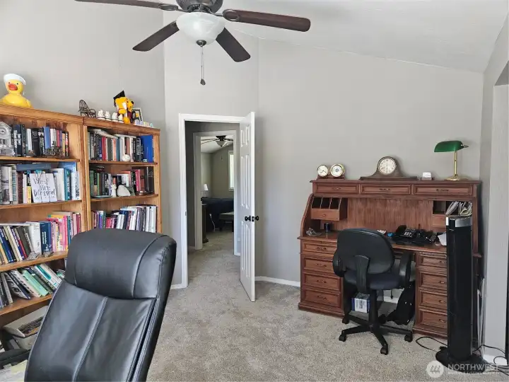 Office/3rd bedroom Office/3rd bedroom