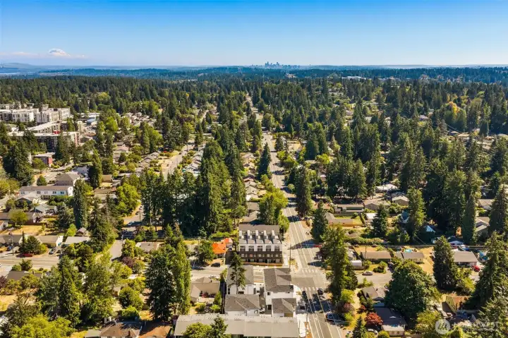 Surrounded by greenery while maintaining proximity to the city for easy commuting. Surrounded by greenery while maintaining proximity to the city for easy commuting.
