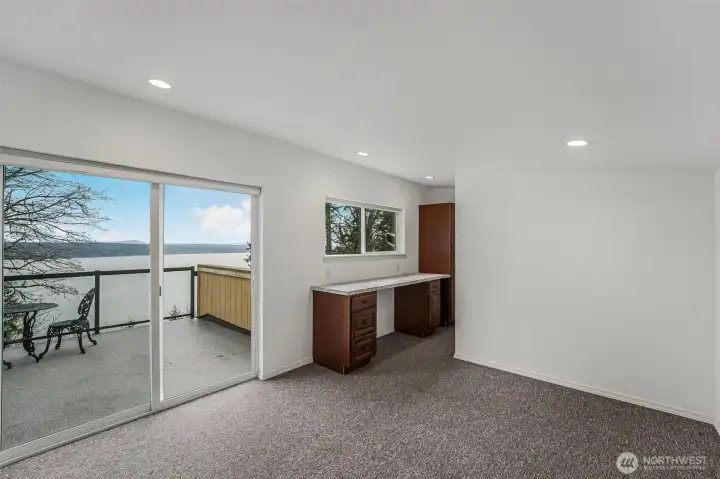 Enjoy extra space upstairs that can be used as studio space, a rec room, office, so many possibilities!