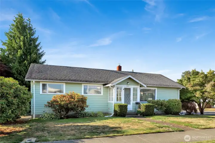 Proudly Introducing 502 E Grover Street... Proudly Introducing 502 E Grover Street...