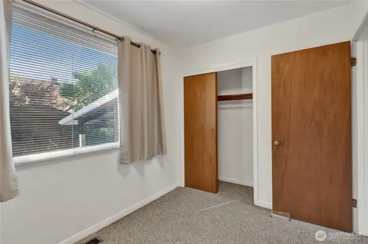 Bedroom 3 closet Bedroom 3 closet