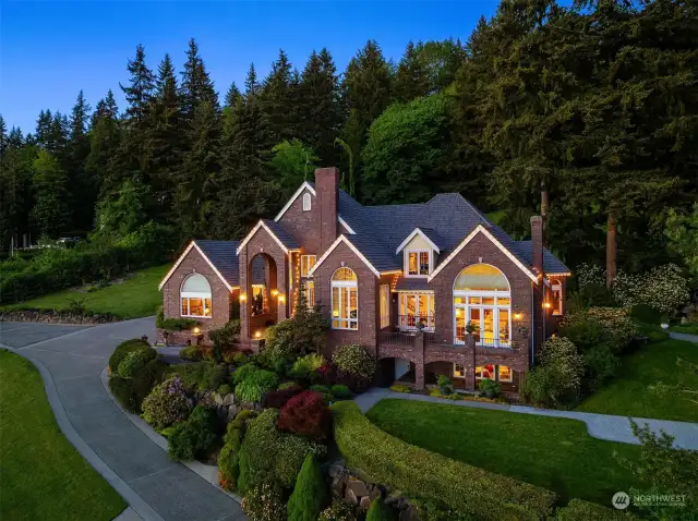 Timeless Grandeur in Woodinville Wine Country