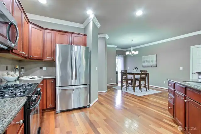 Gas range! Newer stainless fridge! Canned lighting in kitchen.