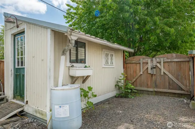 Garden shed