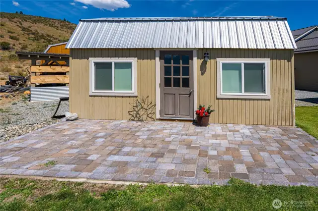 Arts and Craft studio or 3rd bedroom