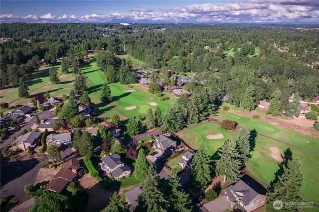 Oakbrook offers fantastic amenities and a prime location near Ft. Steilacoom Park, shopping, JBLM, and I-5. Come and see this home today!