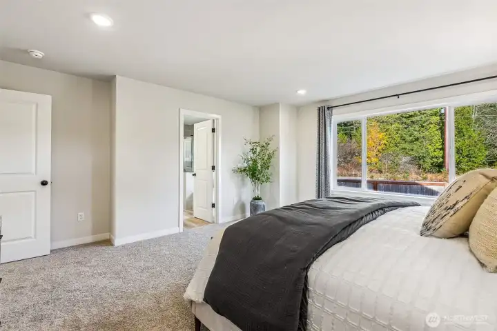 Disclaimer Secondary photos of same floor plan on different lot in different community: Photos are from another Luna, finishes, upgrades, and features may vary.