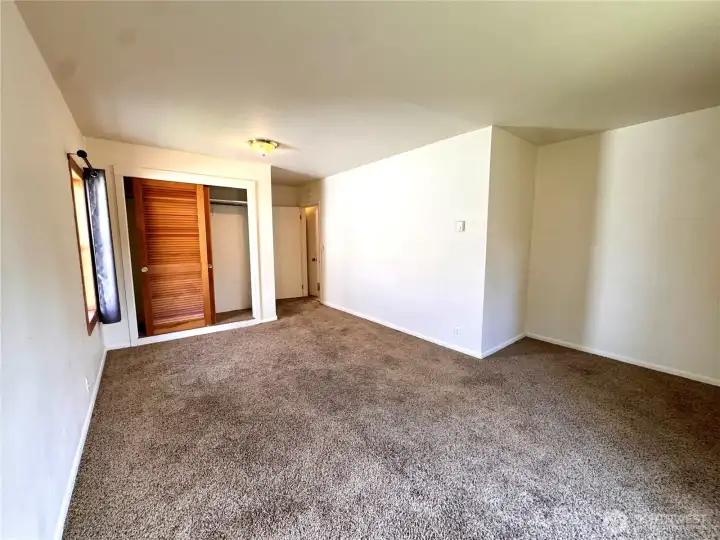 Main House - 1st Floor Bedroom