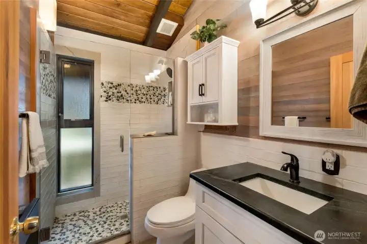 Guest Bathroom Guest Bathroom