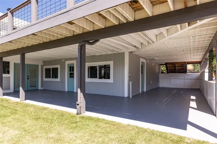 Two Private Entrances to Lower Level