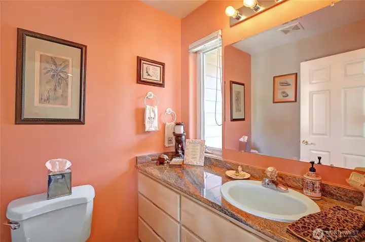 Main floor powder room~