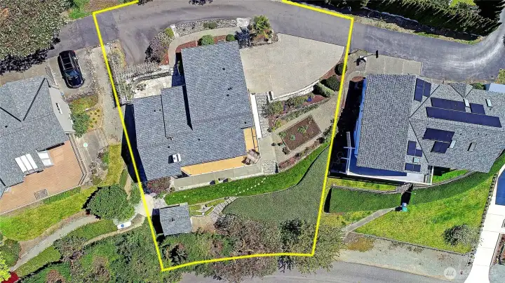 Estimated property lines~
