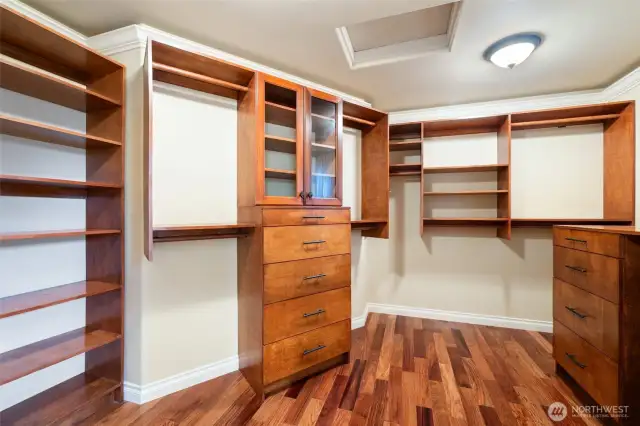 walk-in closet