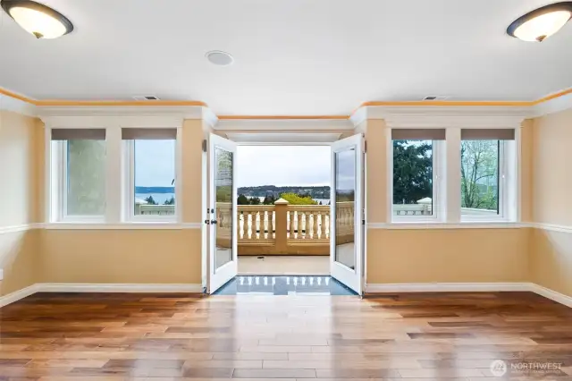 Junior master bedroom