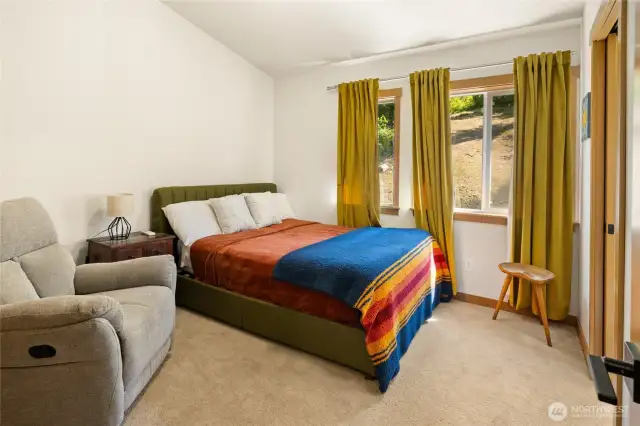 2nd bedroom upstairs with ensuite