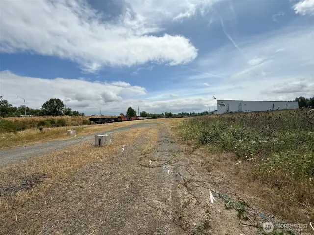 Cable and eco blocks are, roughly, around the south boundary.
