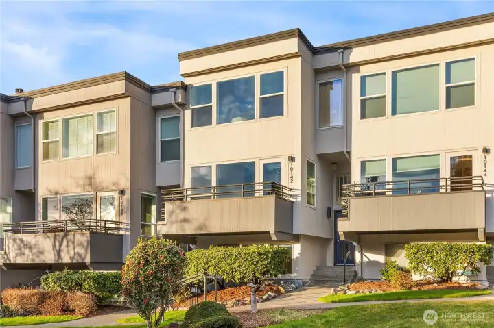 Pointe Vista Townhomes