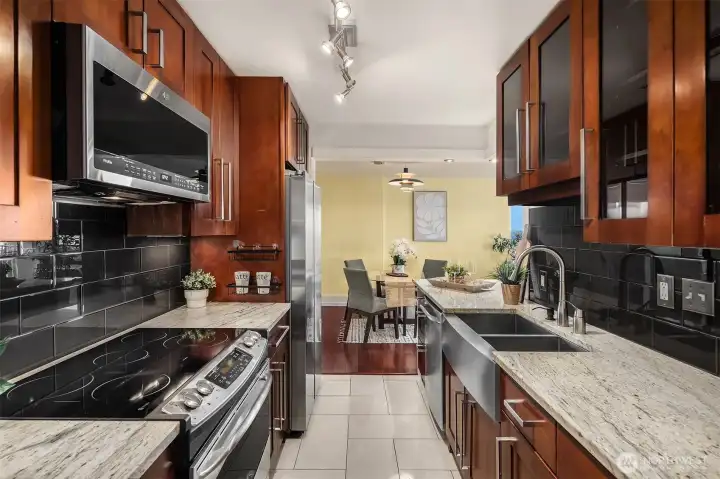 Beautiful, modern kitchen