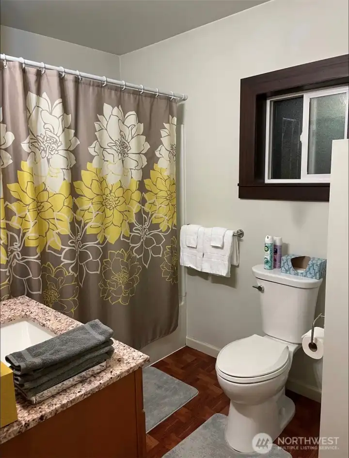 Cottage bathroom