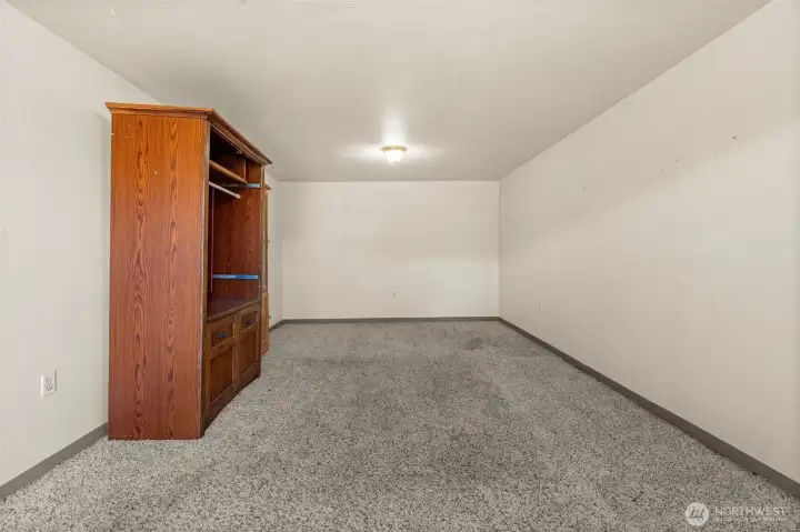 Bonus Room off garage