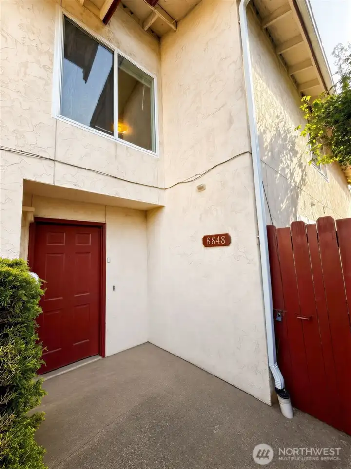 8848 main-floor front entry