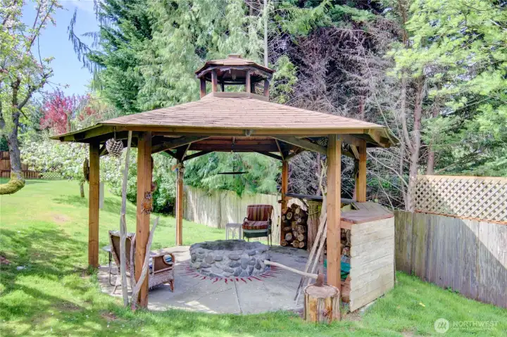 Gazebo w/ fire pit