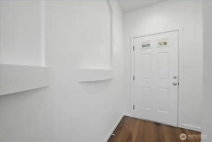 Entry area. Entry area.