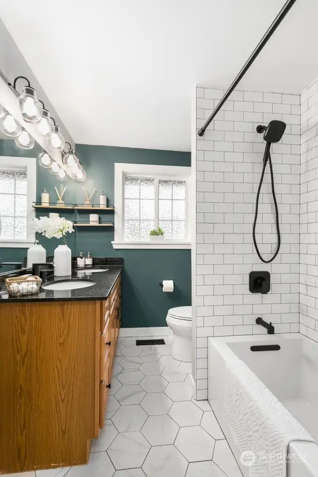 Newer soaking tub, tile & tub surround